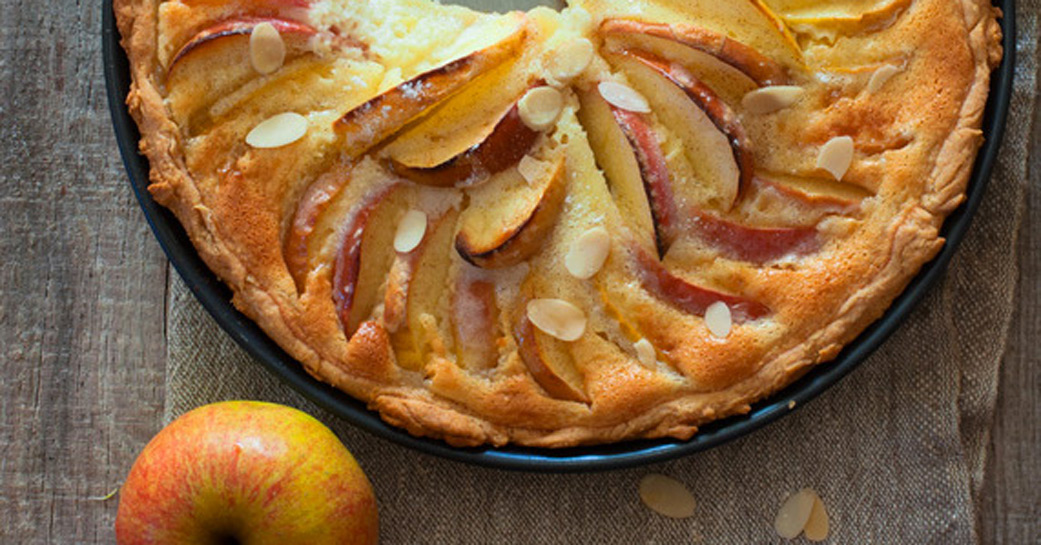 Gâteau moelleux sans gluten aux pommes et aux amandes